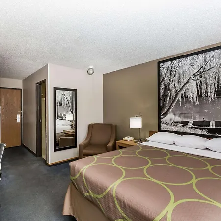 Hotel Super 8 By Wyndham Hays Ks Exterior foto